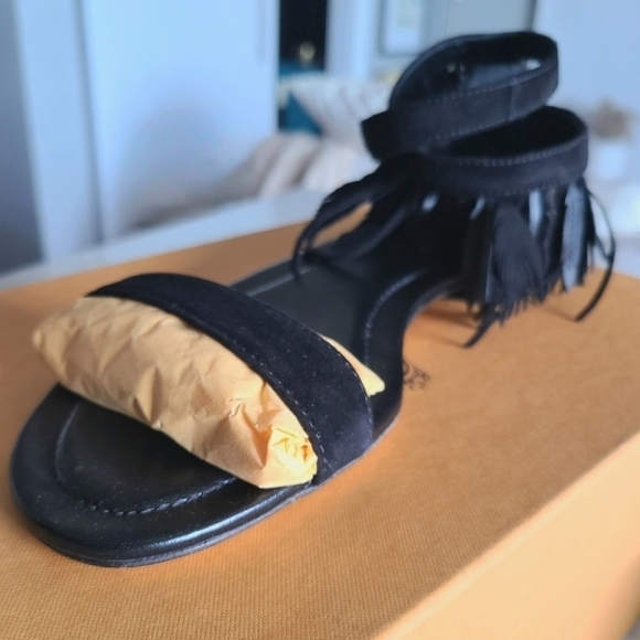 Tod’s Leaf Fringe Sandals, Size 8, Black, NIB - Picture 14 of 17